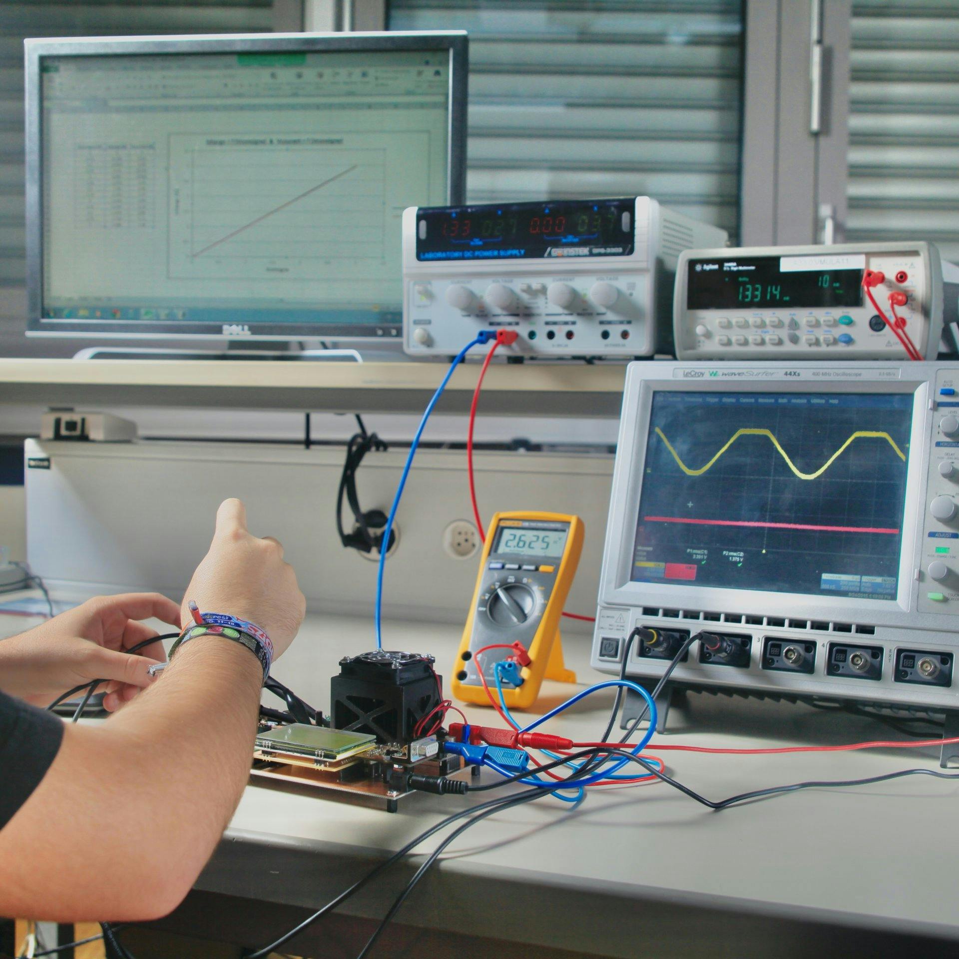 Electronicien-ne CFC