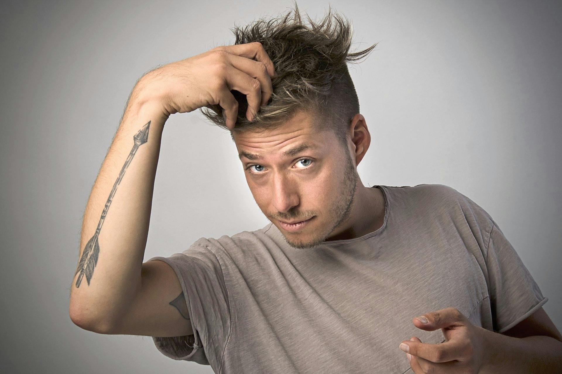 Joël von Mutzenbecher: Der Basler Comedian macht sich lustig, vor allem über sich selbst.