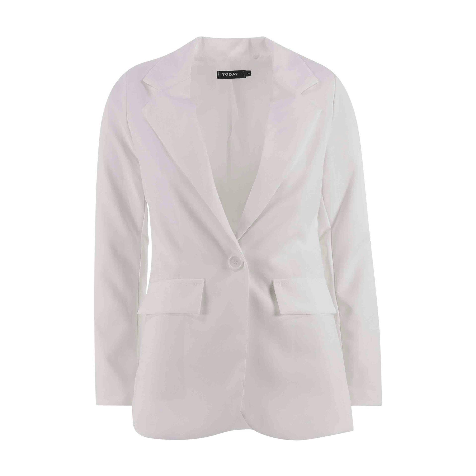 En blanc clair, il se marie à merveille avec les tons pastel: Milan Blazer, CHF 29.95 au lieu de CHF 49.95 chez