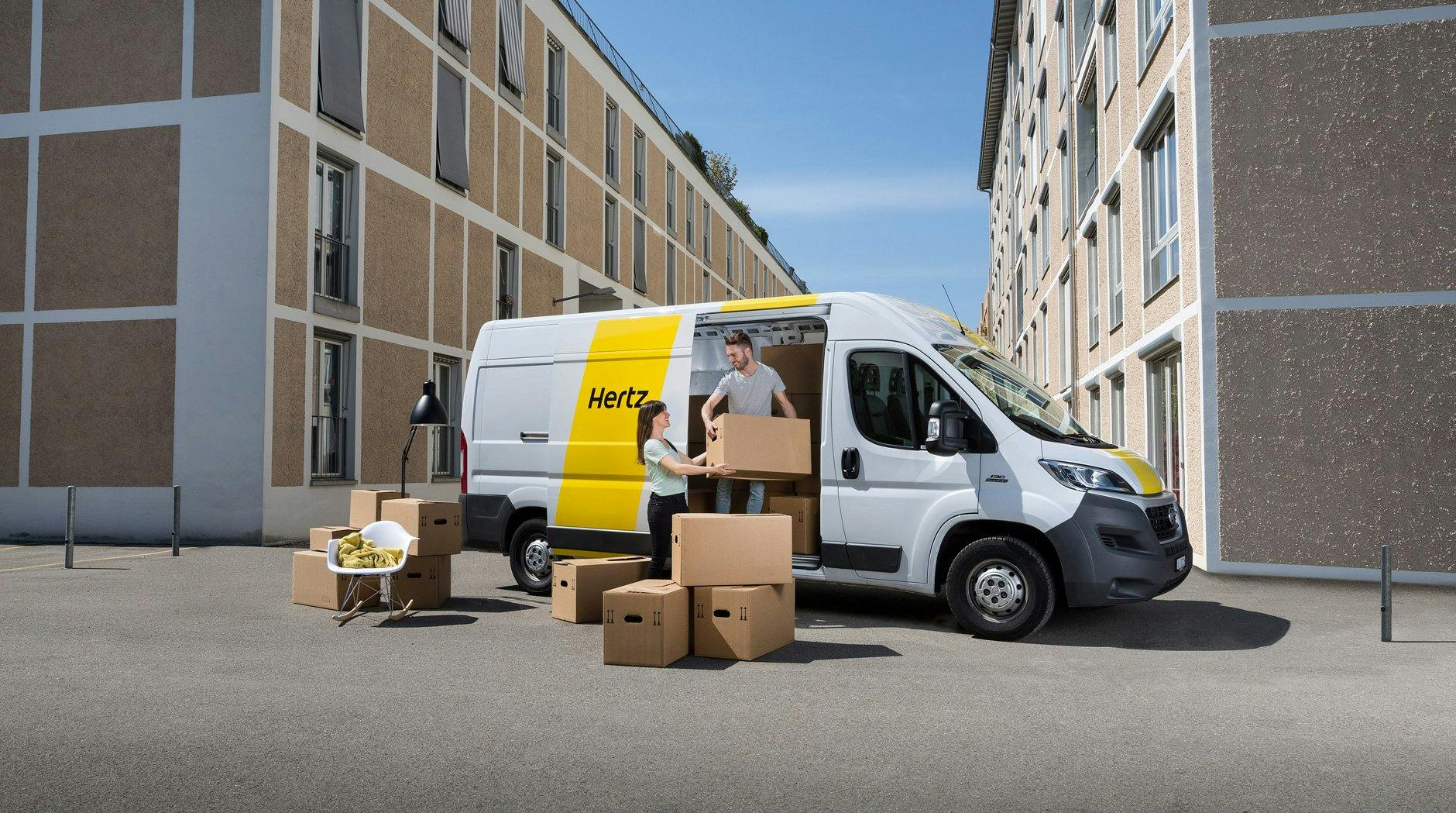 Un déménagement ou un autre projet de transport t’attend bientôt? La carte Tieftax est également valable pour les camionnettes Hertz Vans (hertzvans.c...