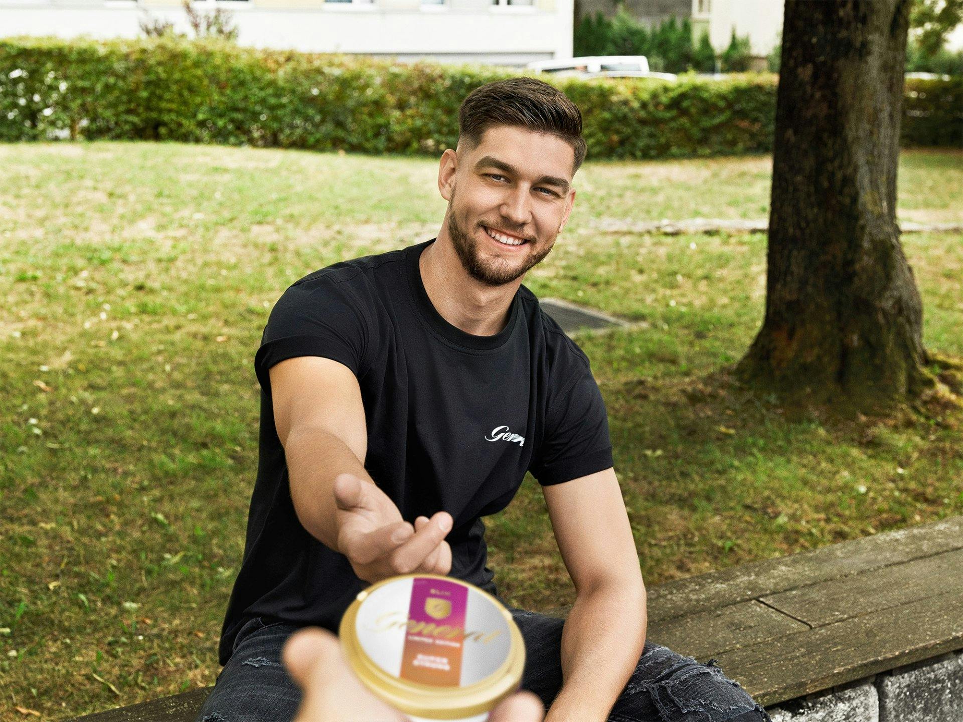 Perfekte Begleiter für die warme Jahreszeit: die General Strong Limited Edition im schmaleren Snus-Beutel.