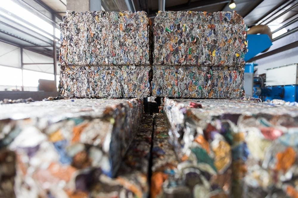 Korrektes Alu-Recycling bringt Aluminium zurück in den Kreislauf und vermeidet so gravierende Umweltbelastungen.
