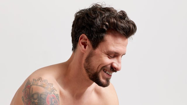 Mit der Saphir-FUE Haartransplantationstechnik kommst du schnell und effizient zu vollem Haar. Mit der Saphir-FUE Haartransplantationstechnik kommst du schnell und effizient zu vollem Haar.