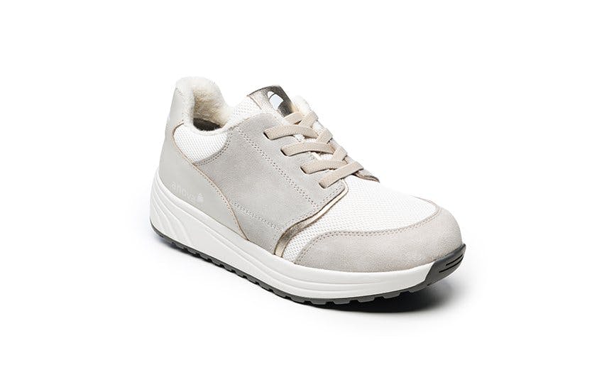 Perfekt zum barfuss Tragen: Nidia Off-White