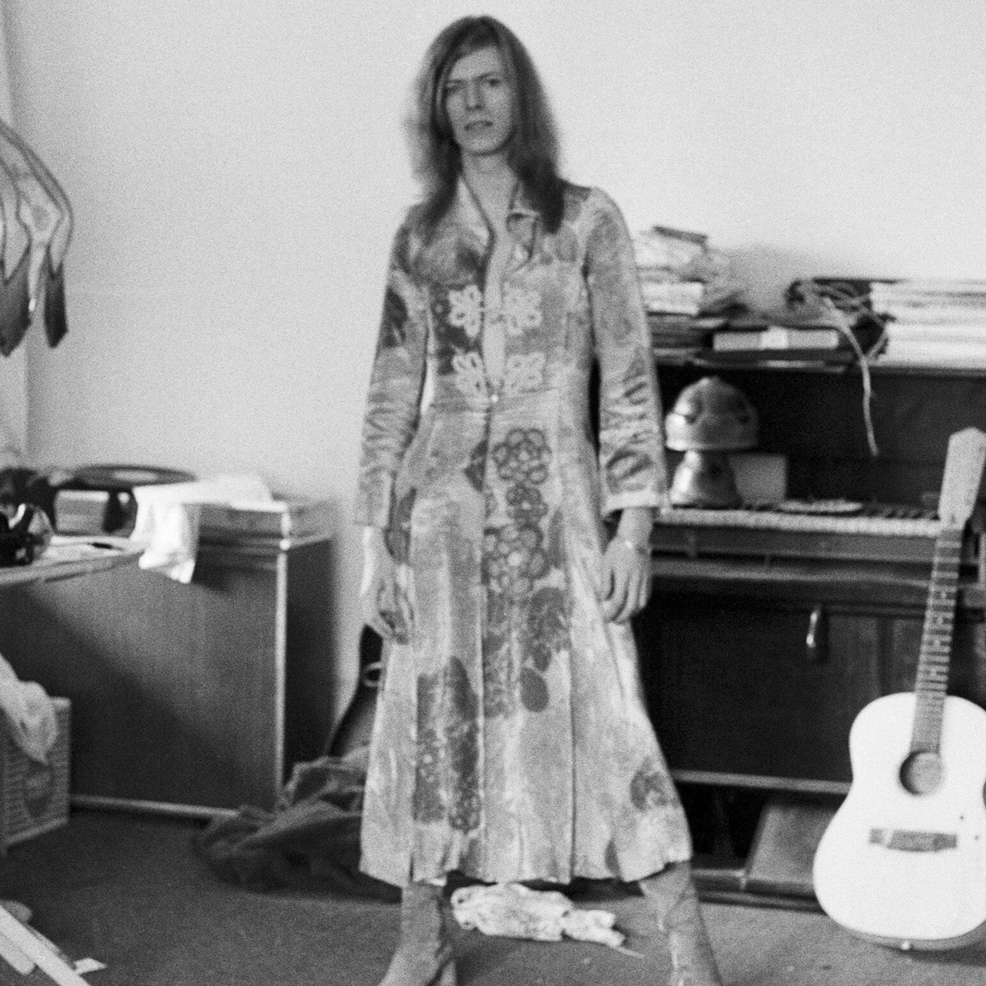 Männer im Kleid? Geht super – dachte sich auch David Bowie.