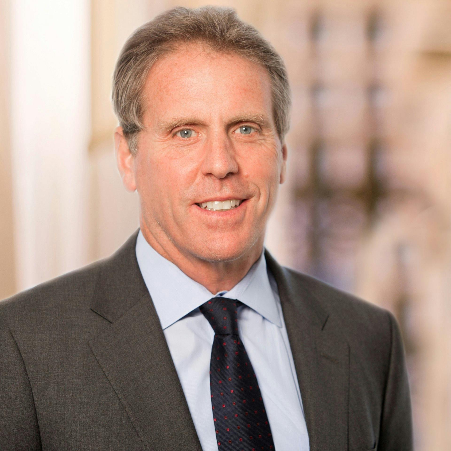 Joe Azelby, Head of Real Estate & Private Markets bei UBS Asset Management