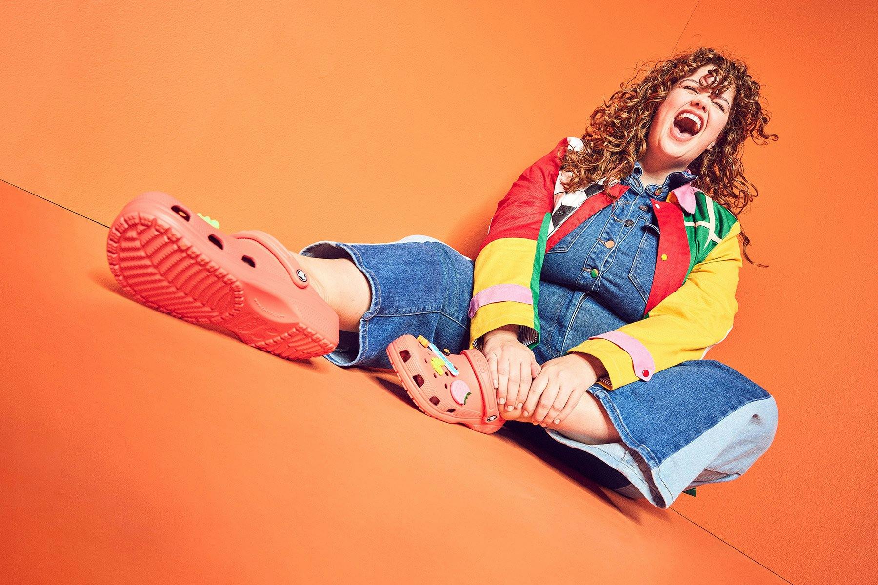 Cultes, colorées et uniques: les Crocs, de toutes les couleurs et de toutes les formes.