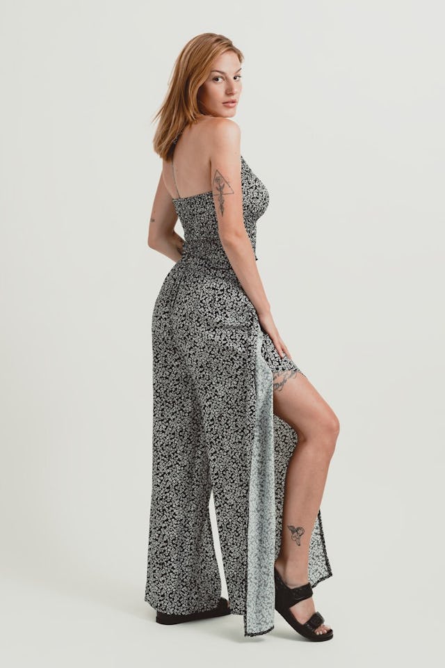 Stylée et prête en un temps record: ensemble avec imprimé floral, 34.95 francs chez Chicorée