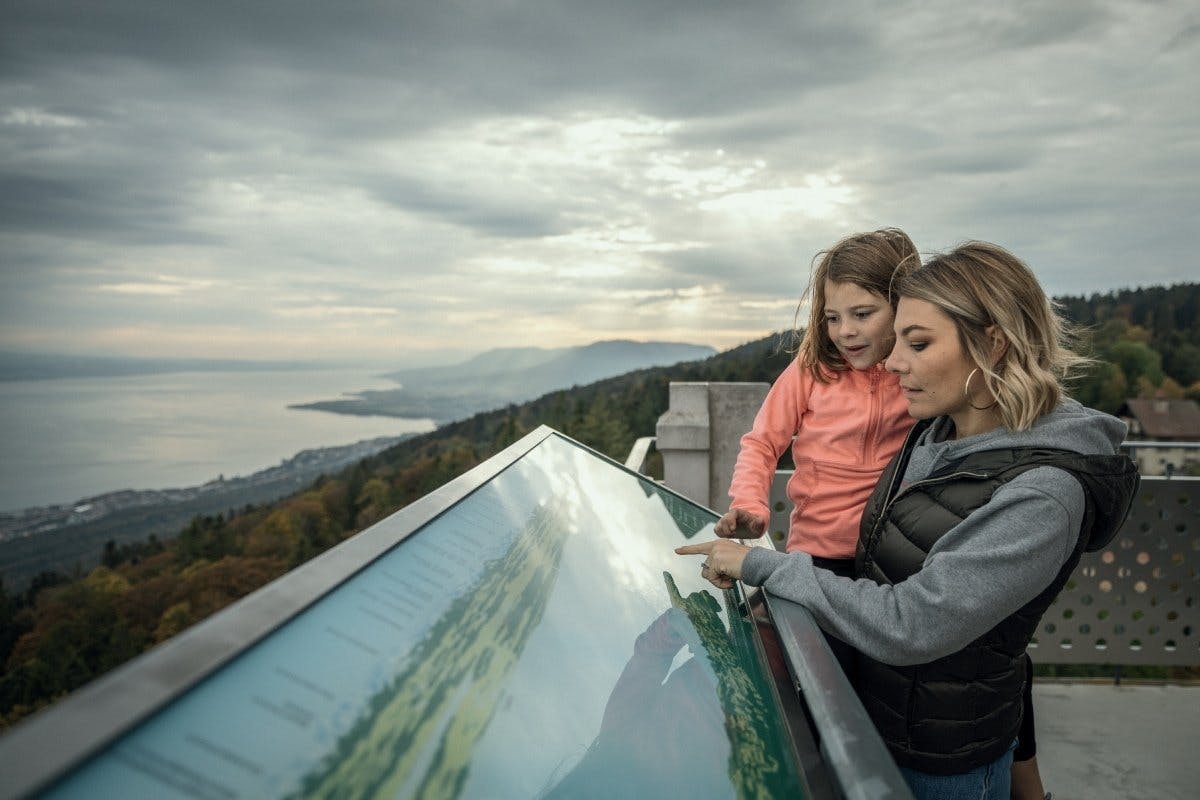 Auf dem Hausberg von Neuenburg erlebst du Spass für die ganze Familie.
