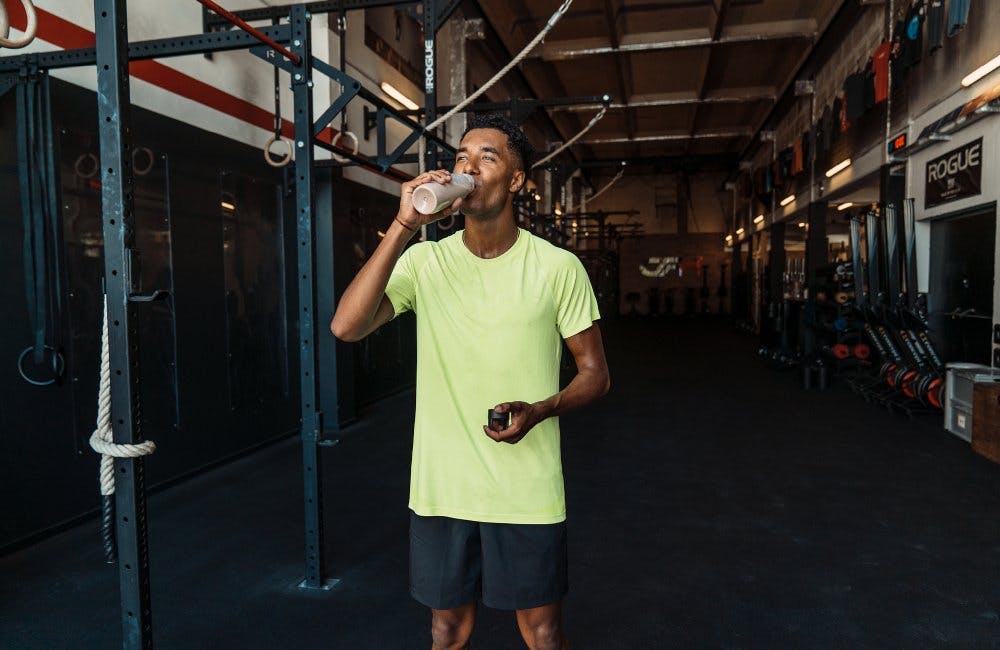 Apprends à connaître les «4 R de la récupération» pour bien récupérer après le sport.