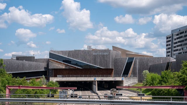 Das Westside in Bern-Brünnen ist ein zentraler Treffpunkt für alle, die immer wieder Neues erleben möchten.