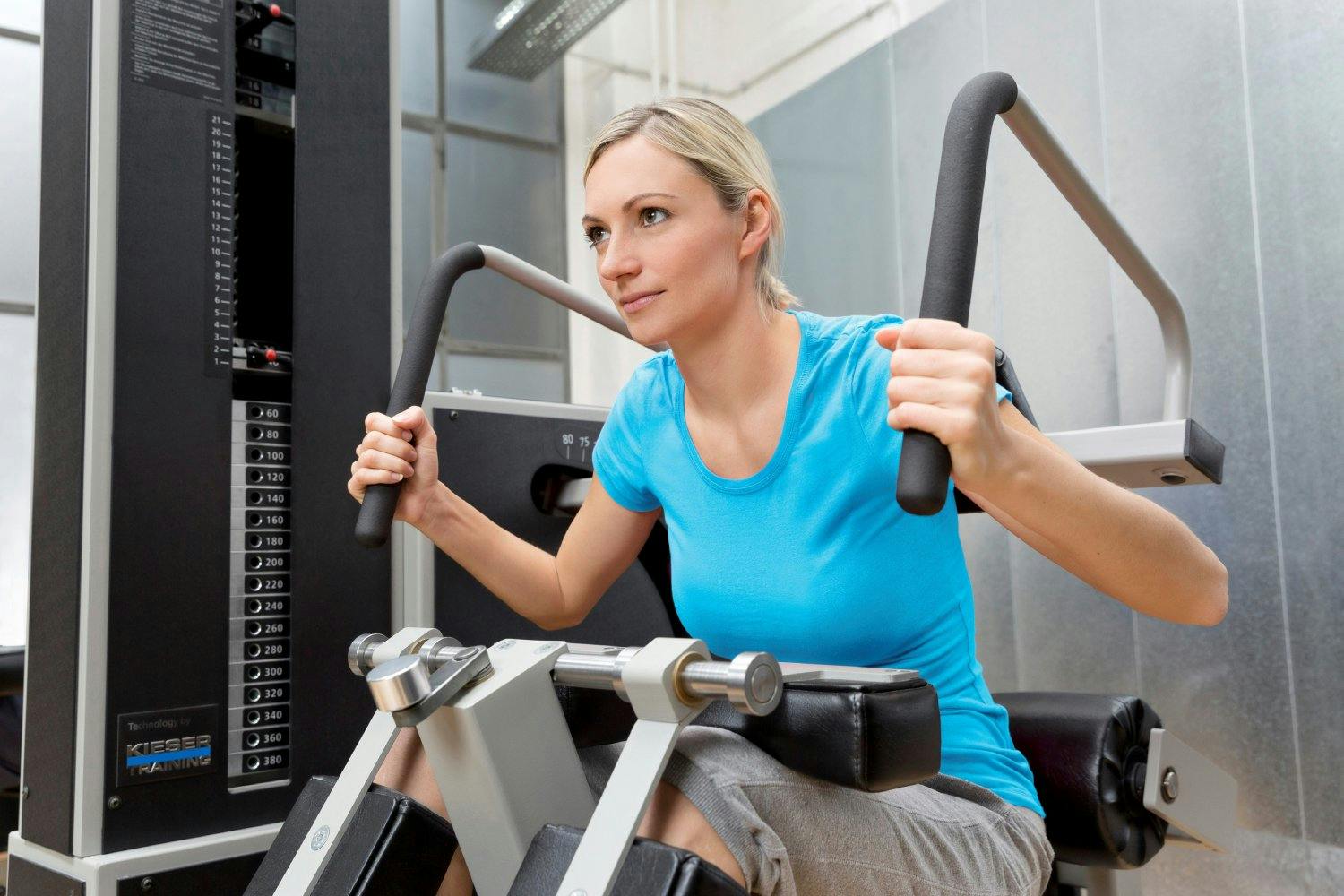 Hocheffizientes Krafttraining an Maschinen. Das ist Kieser.