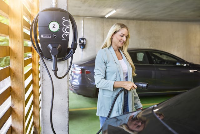 Viele Mietende erwarten die entsprechende Ladeinfrastruktur in der Tiefgarage oder auf dem Abstellplatz. Auch hier kann Energie 360° Hilfe bieten.