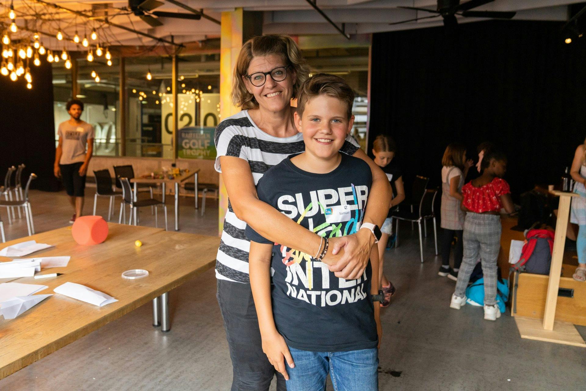 «Dass mit diesem Engagement auch anderen Kindern geholfen wird, finde ich eine grossartige Sache», findet auch Samuels Mama.