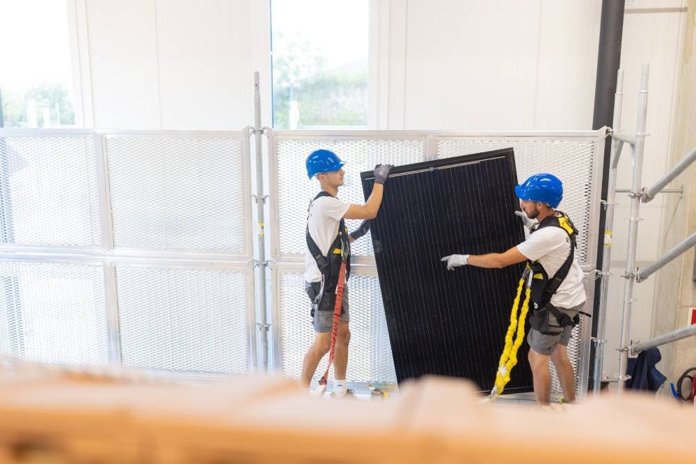 La formation Solar Access est complétée par un accompagnement sur le terrain.