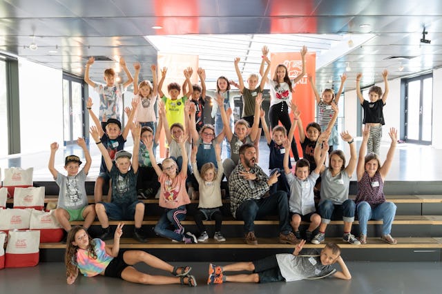 Jede Menge Talent: Bei den Musikworkshops «SMA Kids by Generali» zeigten Schweizer Kinder vor Bligg, was sie draufhaben.