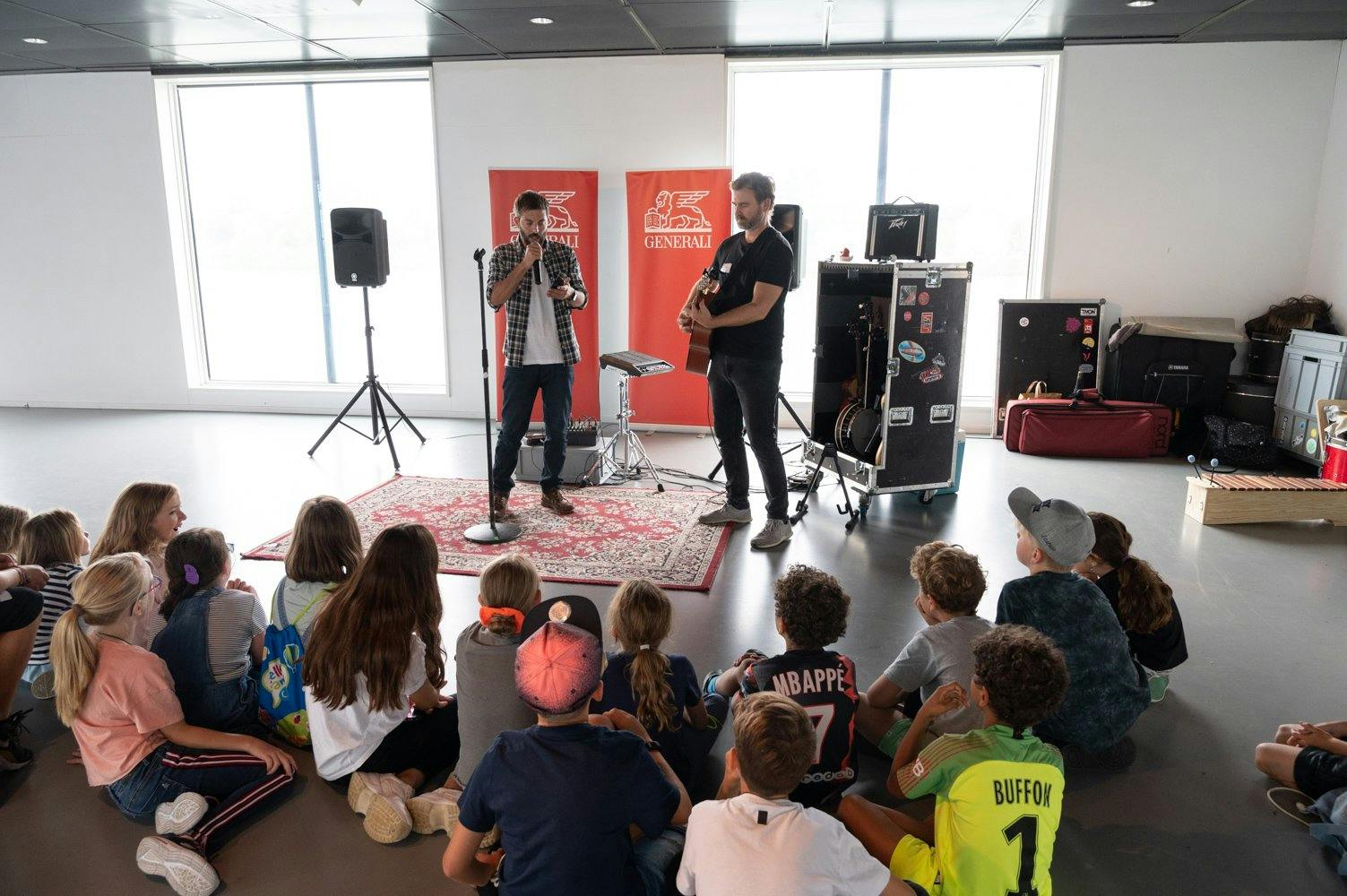 Die Erlöse des neuen Songs «Narbe» von Bligg gehen an einen guten Zweck.