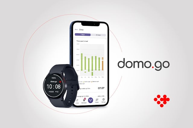 Un exemple d'une montre domo.go et l'application domo.health (disponible sur l'App Store et sur Google Play).