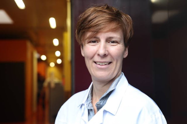 Als direkte Vorgesetzte von Pauline hat Pascaline die Einsatzbereitschaft ihrer Kollegin trotz der schwierigen Situation nie in Frage gestellt. Als direkte Vorgesetzte von Pauline hat Pascaline die Einsatzbereitschaft ihrer Kollegin trotz der schwierigen Situation nie in Frage gestellt.