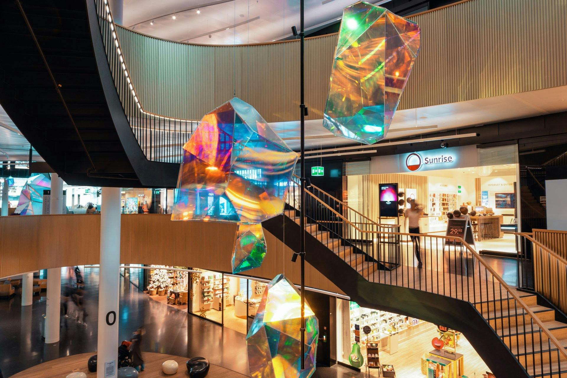 Die magische Eishöhle lädt ein, an die Liebsten eine süsse Weihnachtsbotschaft zu senden.