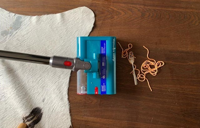 Auch Spaghetti verschwinden ohne zu Verschmieren im Schmutzwasserbehälter.