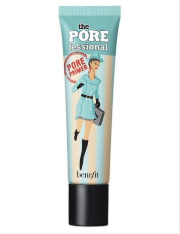 Der Porefessional Primer von Benefit sorgt für ein sofort ebenmässiges Hautbild, Fr 48.50 bei Manor.