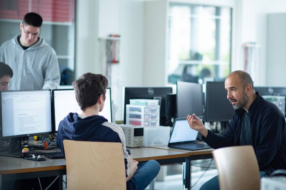 Informatique et systèmes de communication – Cours d’architecture des ordinateurs