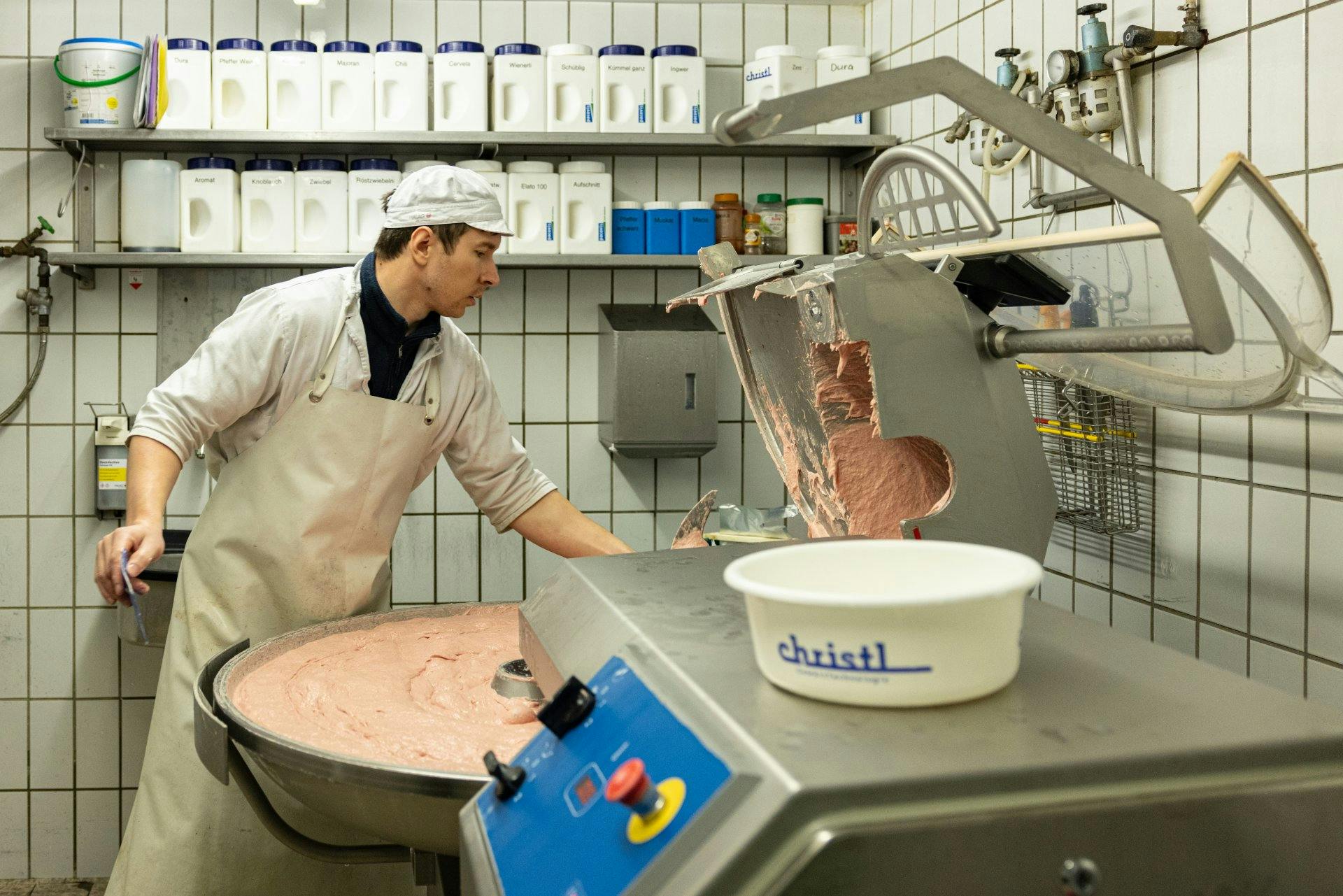 ...nach eigenen Rezepten gemischt. Mehrmals in der Woche...