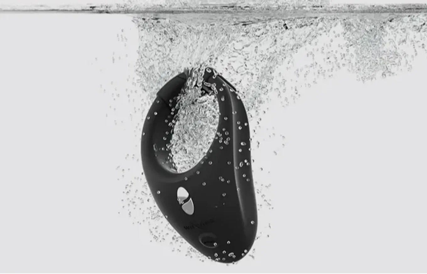 Il Bond è perfetto per il bagno o la doccia. E rende ancora più frizzante una festa in piscina.