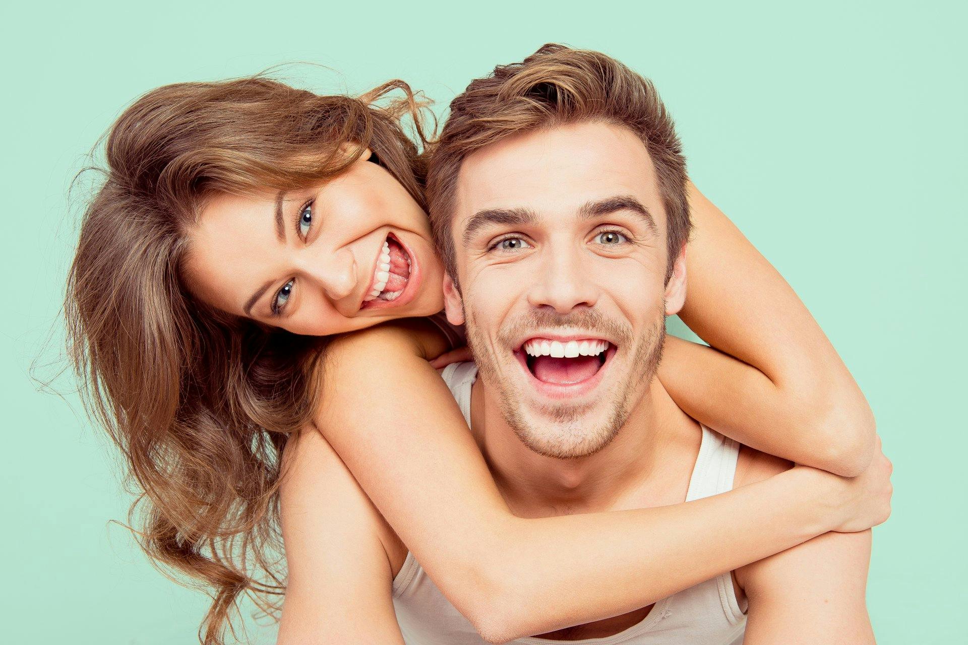 Hallo Traumlächeln! Die 4 Gründe für Smiletogo Aligners