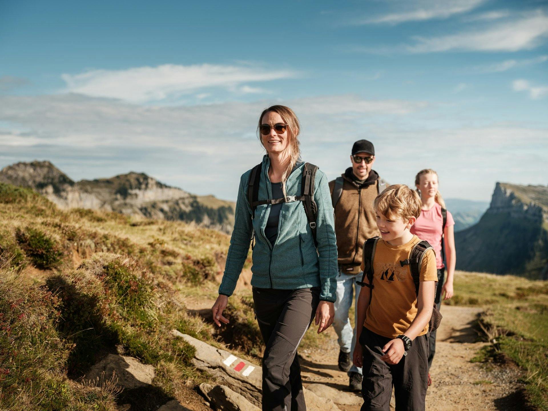 Über 120 Kilometer an Pfaden führen dich durch die traumhafte Landschaft.