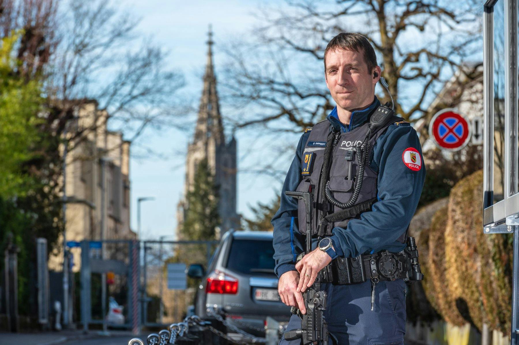 Verantwortung, Abwechslung und Action: Schütze die diplomatischen Vertretungen in Bern.