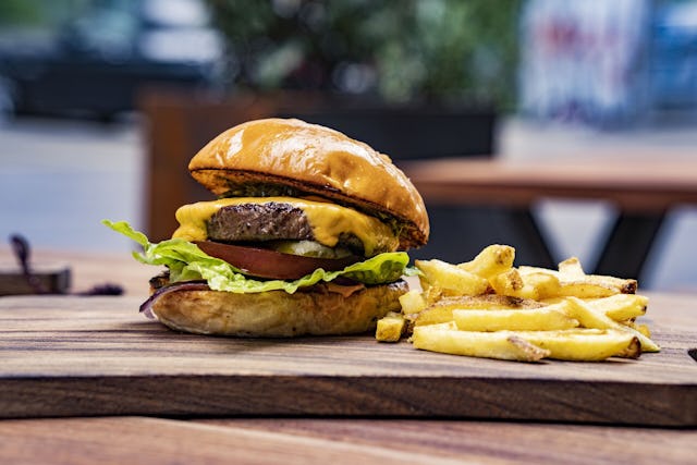 Le restaurant de Westhive à Genève propose des plats sains et de la soul food.