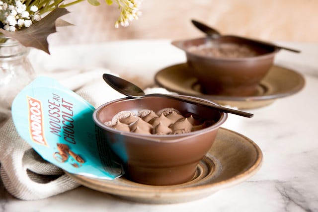 La douceur d’une mousse alliée à la gourmandise du chocolat puis sublimée par l’onctuosité du lait de coco fera fondre même les plus endurcis!