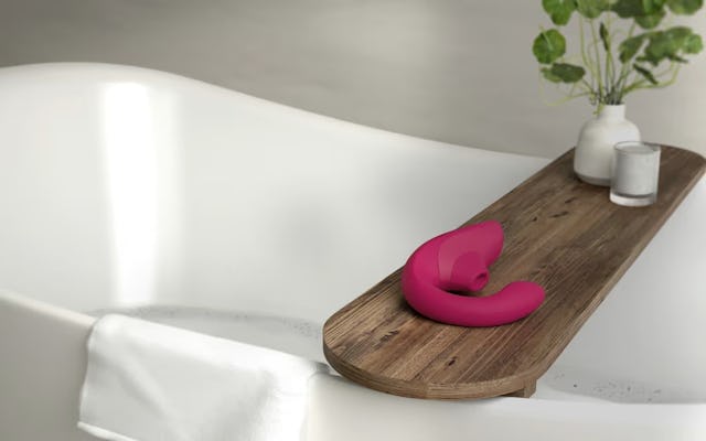 Il sex toy è impermeabile e facile da usare: puoi portarlo ovunque.