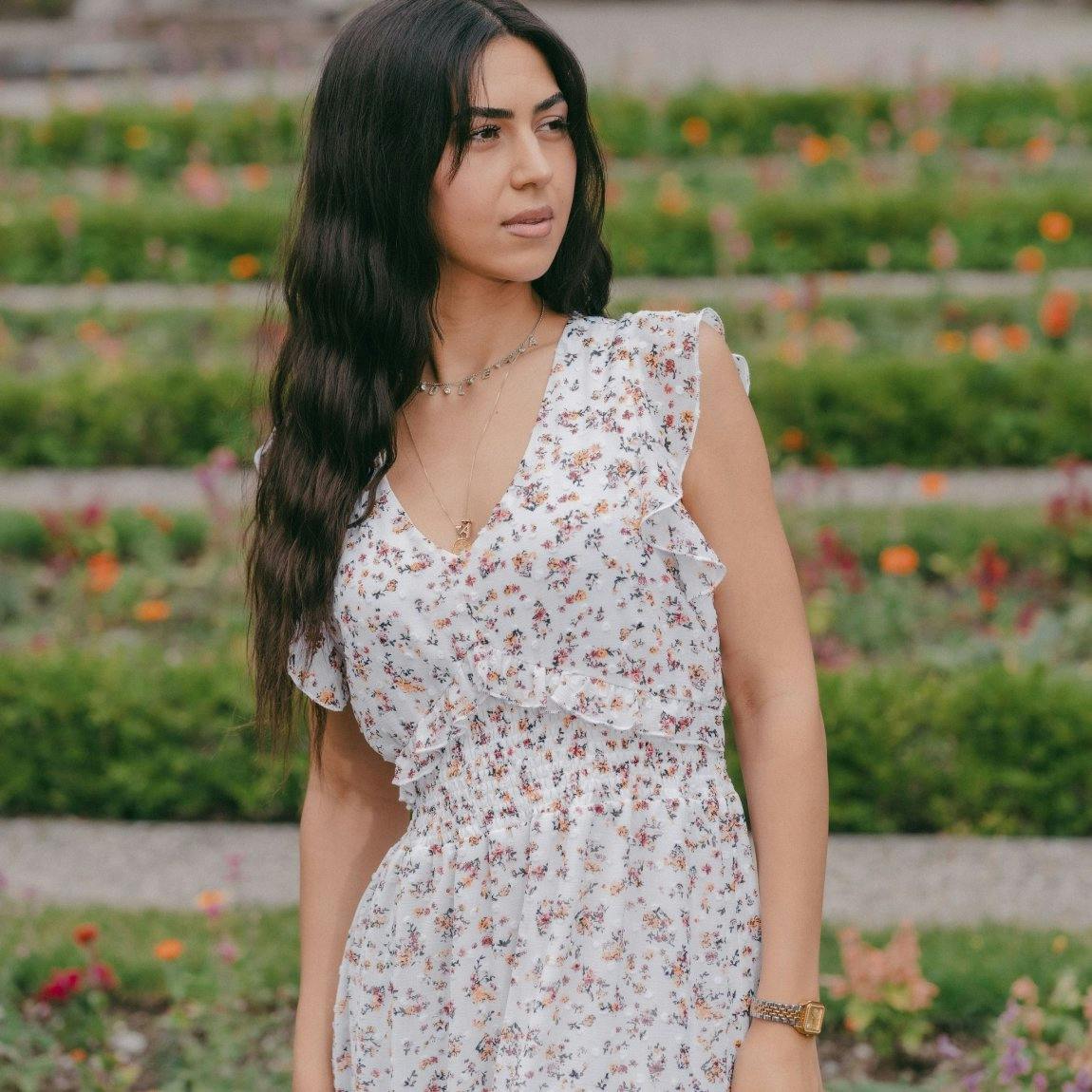 Das Blümchenkleid Sweet sorgt für maximale Romantik im Sommer. 39,95 Franken bei Chicorée.