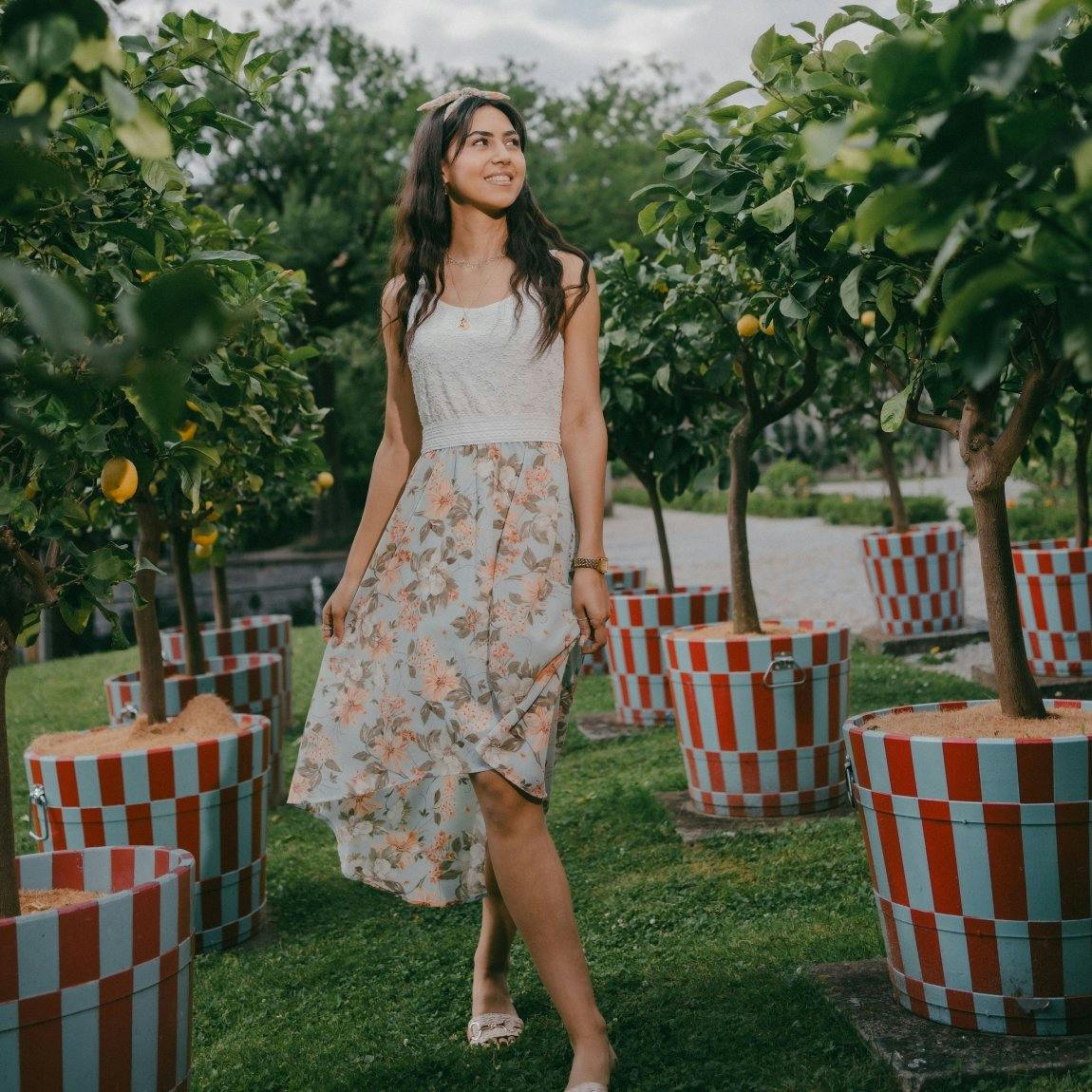 Leicht und verspielt durch den Sommer mit dem Kira-Kleid. 39,95 Franken bei Chicorée.