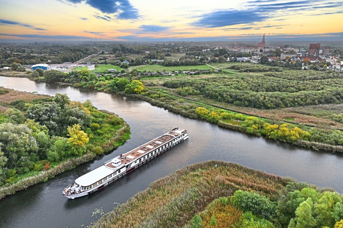 Die Excellence Coral auf der Peene.