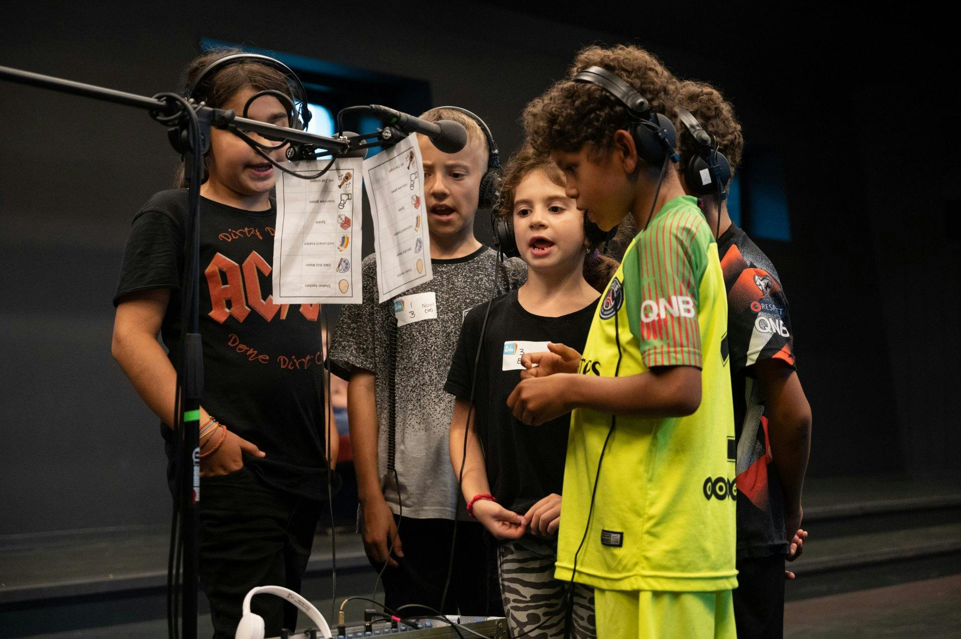 Für den Song «Narbe» liefern die Kinder den Gesang, der im Refrain und Pre-Chorus zu hören sein wird.