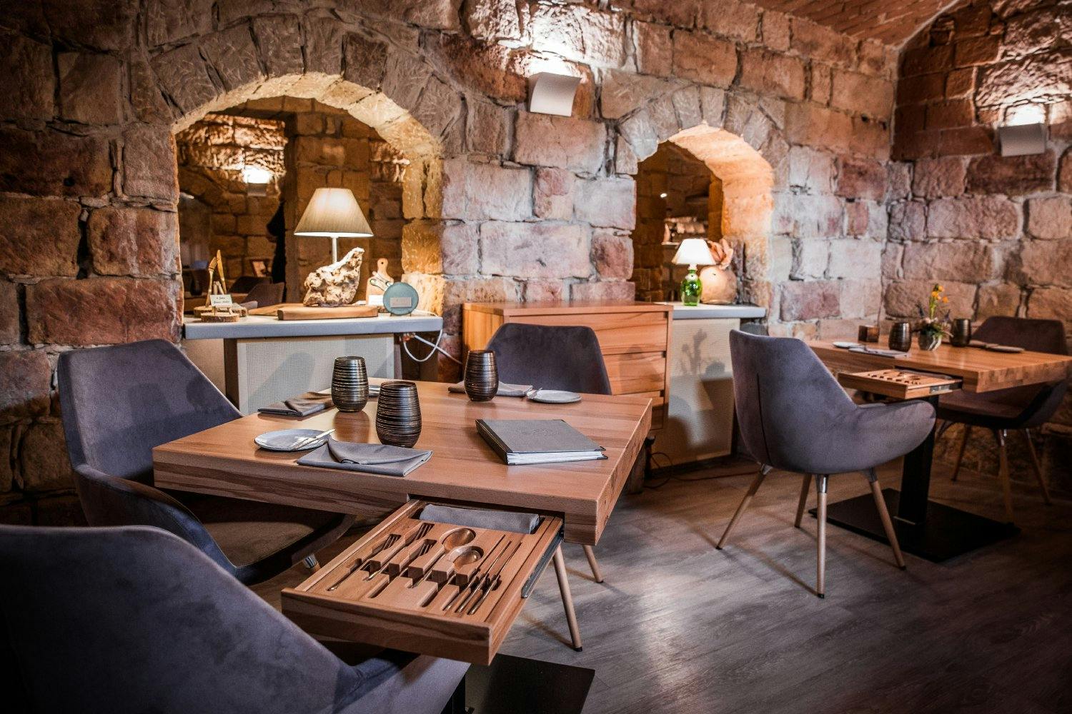 Hereinspaziert: Die Lounge im Restaurant Genuss-Atelier.