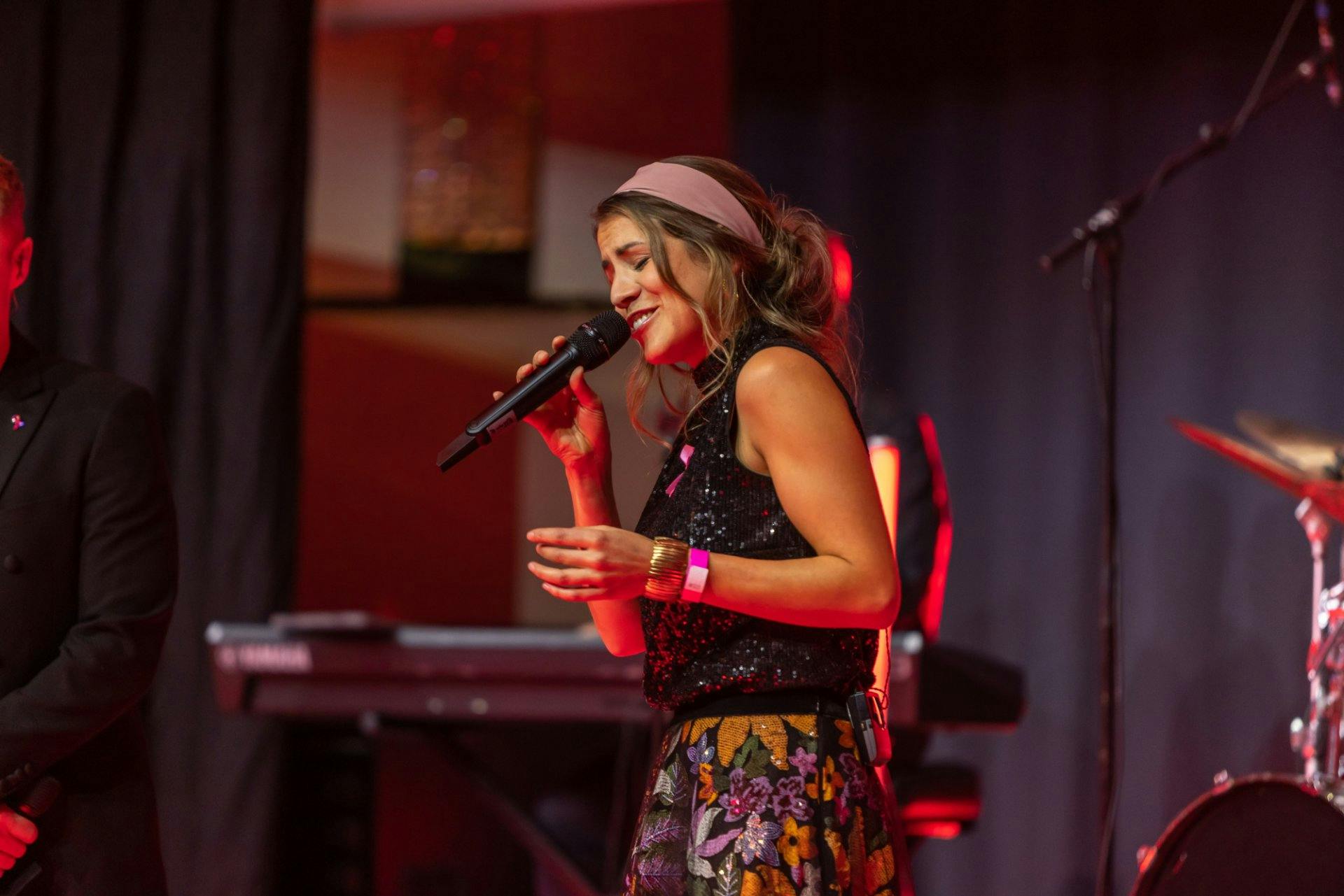 «Die Pink Ribbon Gala ist jedes Jahr ein Highlight für uns Künstlerinnen und Künstler. Die vielen berührenden Geschichten, die emotionalen Songs und d...