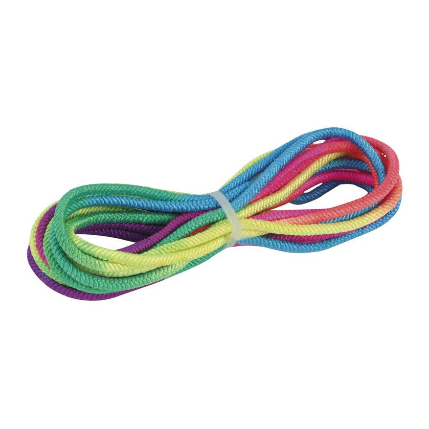 Richtig cool war man auf dem Pausenhof ja eigentlich erst, wenn man die Gummitwist-Choreografie fehlerfrei zu Ende hüpfen konnte – auf Schulterhöhe! D...