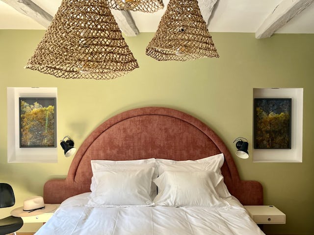 Das ehemalige Winzerhaus Maison 1547 stammt – wie es der Name schon verrät – aus dem 16. Jahrhundert und dient heute als Residenz mit einem Gästezimmer.