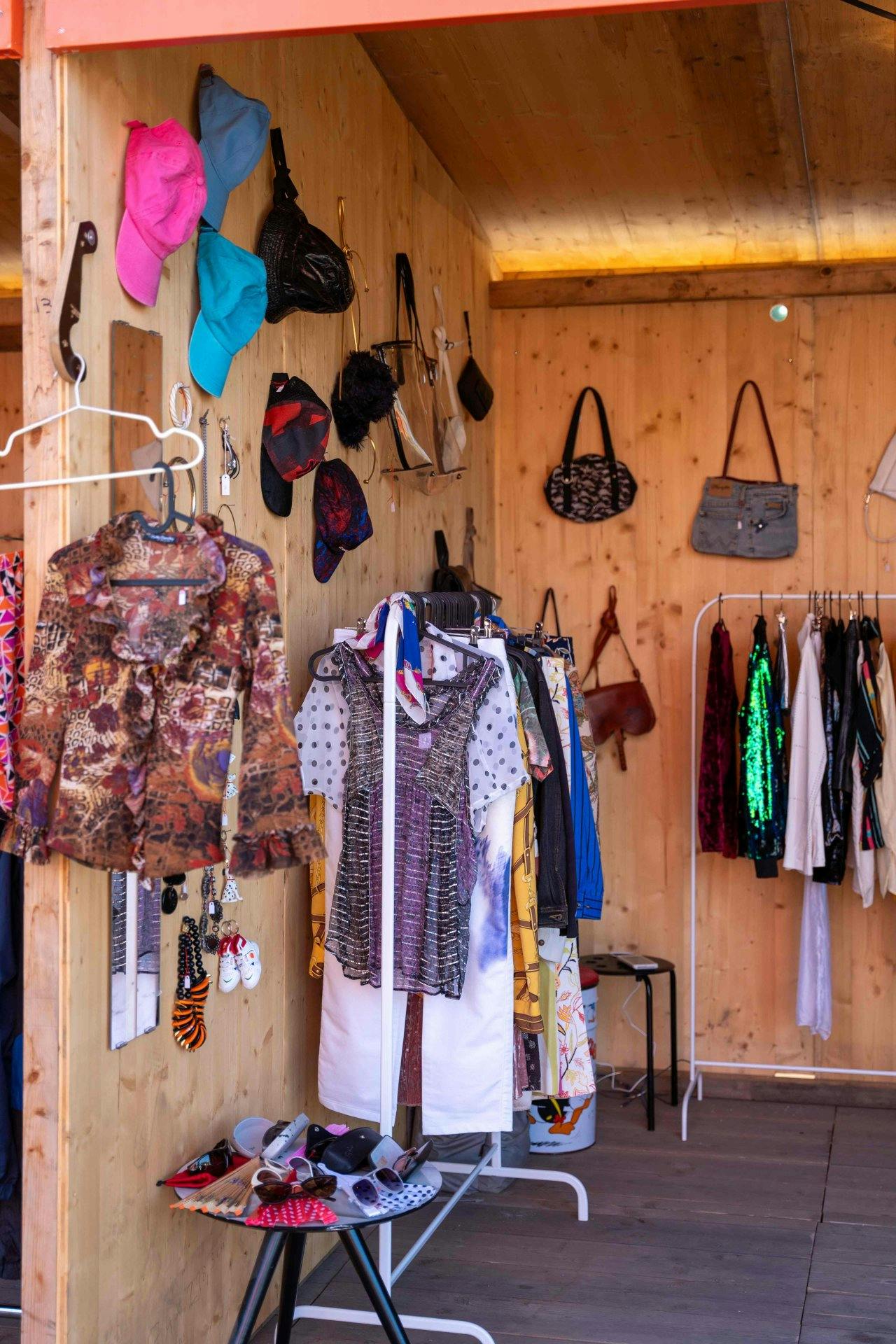 ... schnapp dir deine neuen Lieblingsteile, die dein Festival-Outfit aufs nächste Level heben!