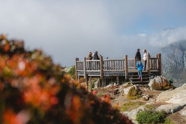 Der Aussichtspunkt Moosfluh bietet einen freien Blick auf den Grossen Aletschgletscher. Der Aussichtspunkt Moosfluh bietet einen freien Blick auf den Grossen Aletschgletscher.