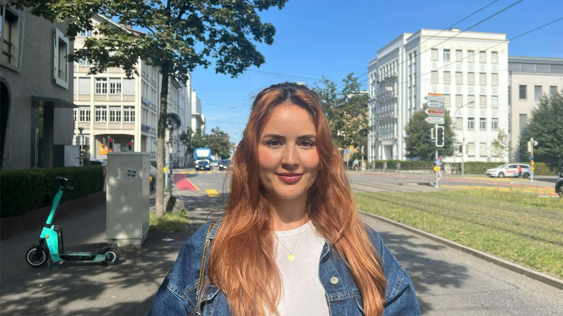 «Ich habe Fonds angelegt und zahle in zwei verschiedene Säulen 3a ein. Mein Plan fürs Alter ist es, ein Bed & Breakfast am Meer zu betreiben.» Melissa...