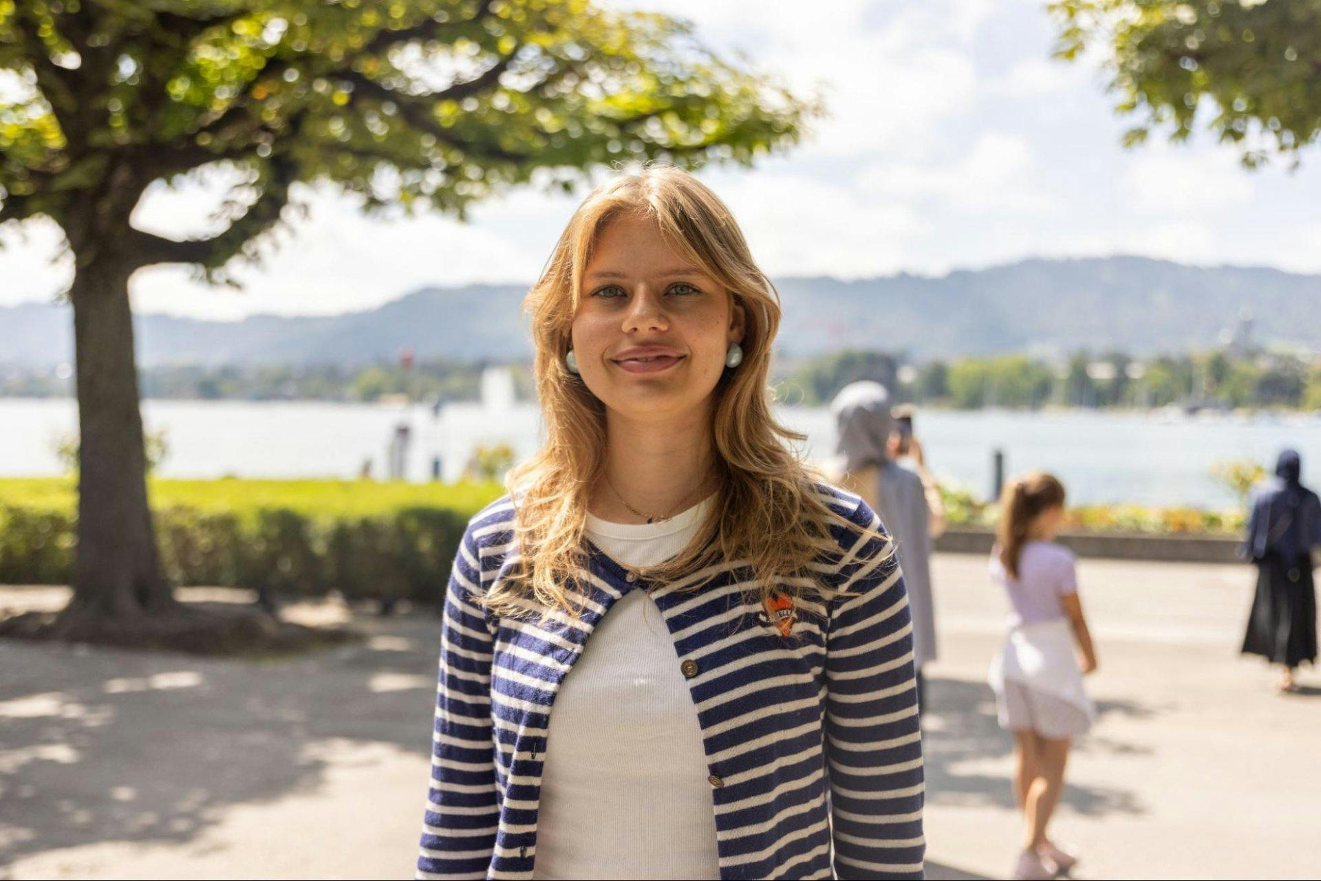 Nela, 18: «Spotify für die Musik, Whatsapp zum Kommunizieren und Instagram, um Posts anzuschauen – diese Apps nutze ich jeden Tag.»