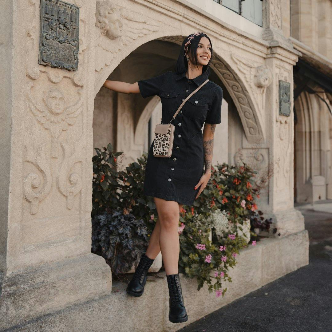 Auffällige Akzente mit Leo-Print liegen diesen Spätsommer voll im Trend.