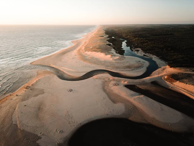 Une balade sur les plages de la Côte Atlantique te fera prendre un bon bol d’air marin: l’idéal pour t’oxygéner et te rebooster!