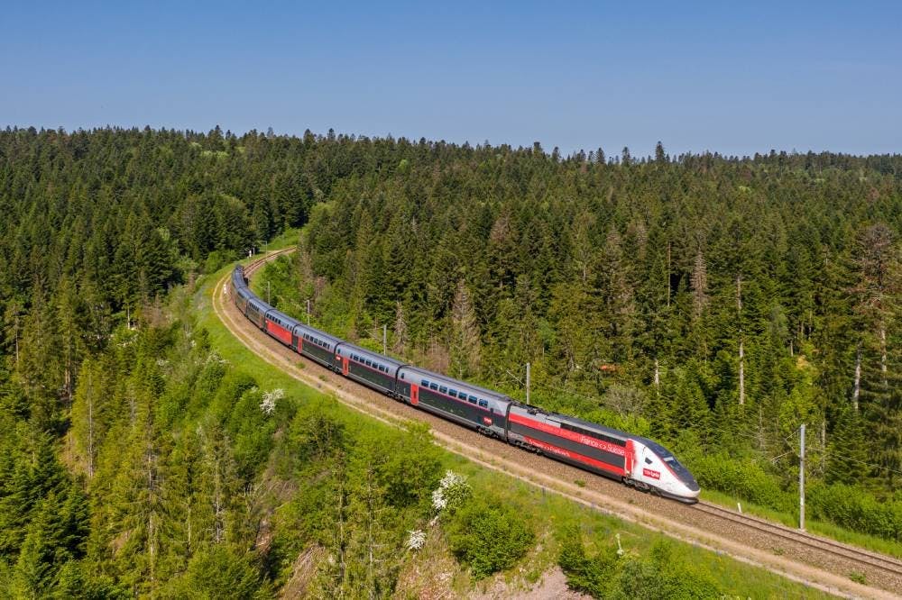 Die perfekte Reiseart: Wenn du dich für TGV Lyria entscheidest, bist du nachhaltig und bequem unterwegs.